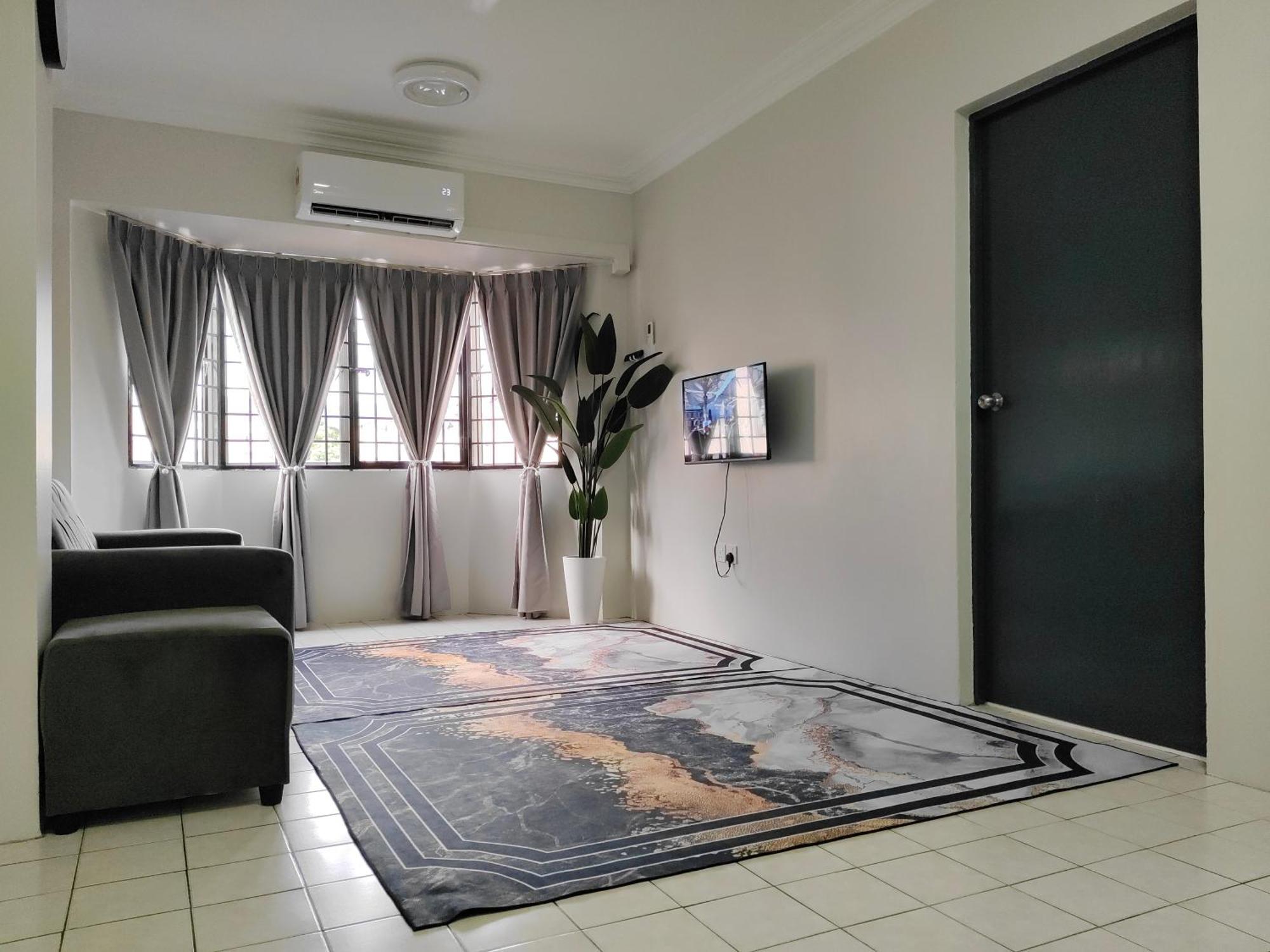 Nur Homestay Permai Damansara Damai Petaling Jaya Exterior photo
